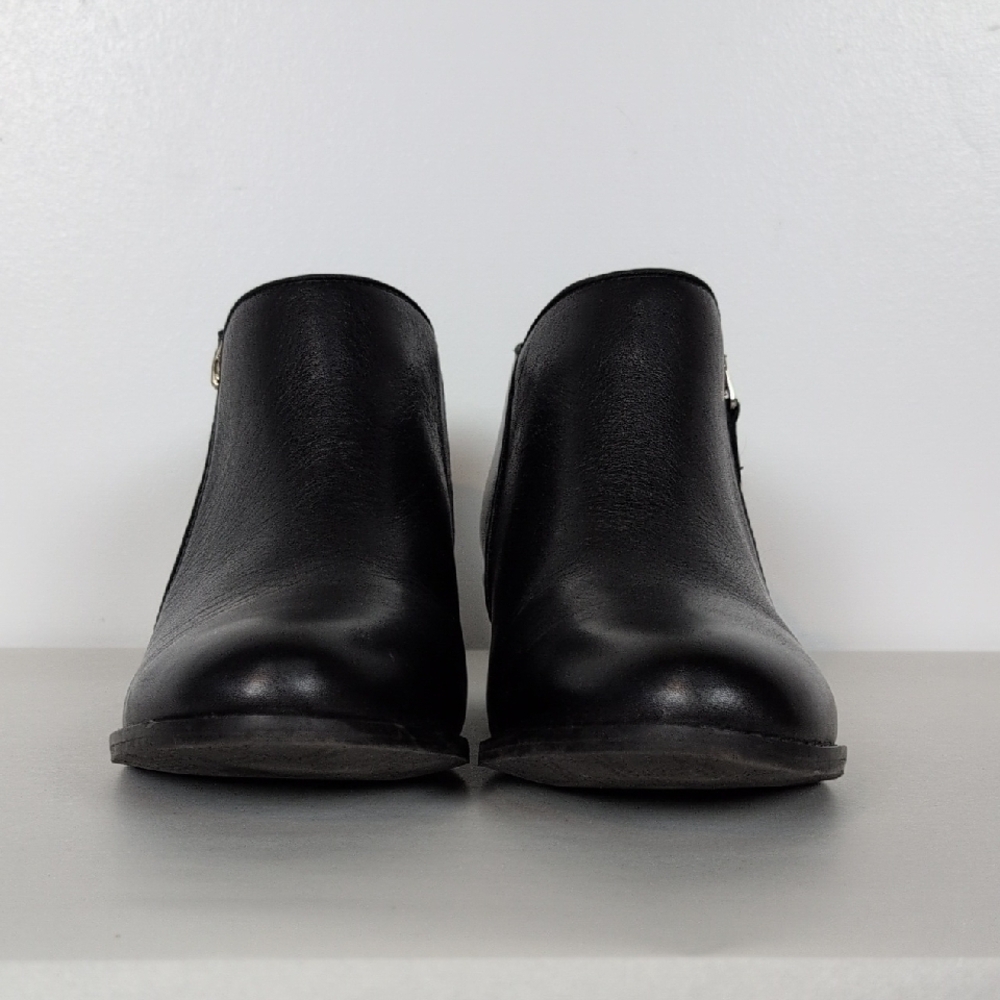 Vionic Jolene Heeled Ankle Boot - Picture 2 of 10